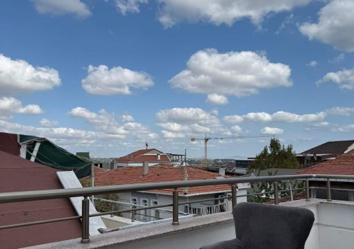 Teraslı & Balkonlu Oda