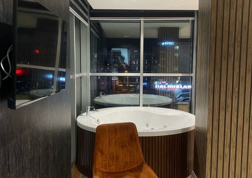 Yuvarlak Jakuzili Premium Suite